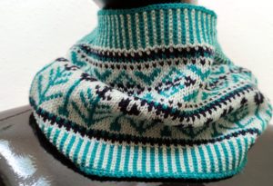 A Precious Resource Cowl