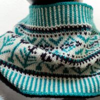 A Precious Resource Cowl